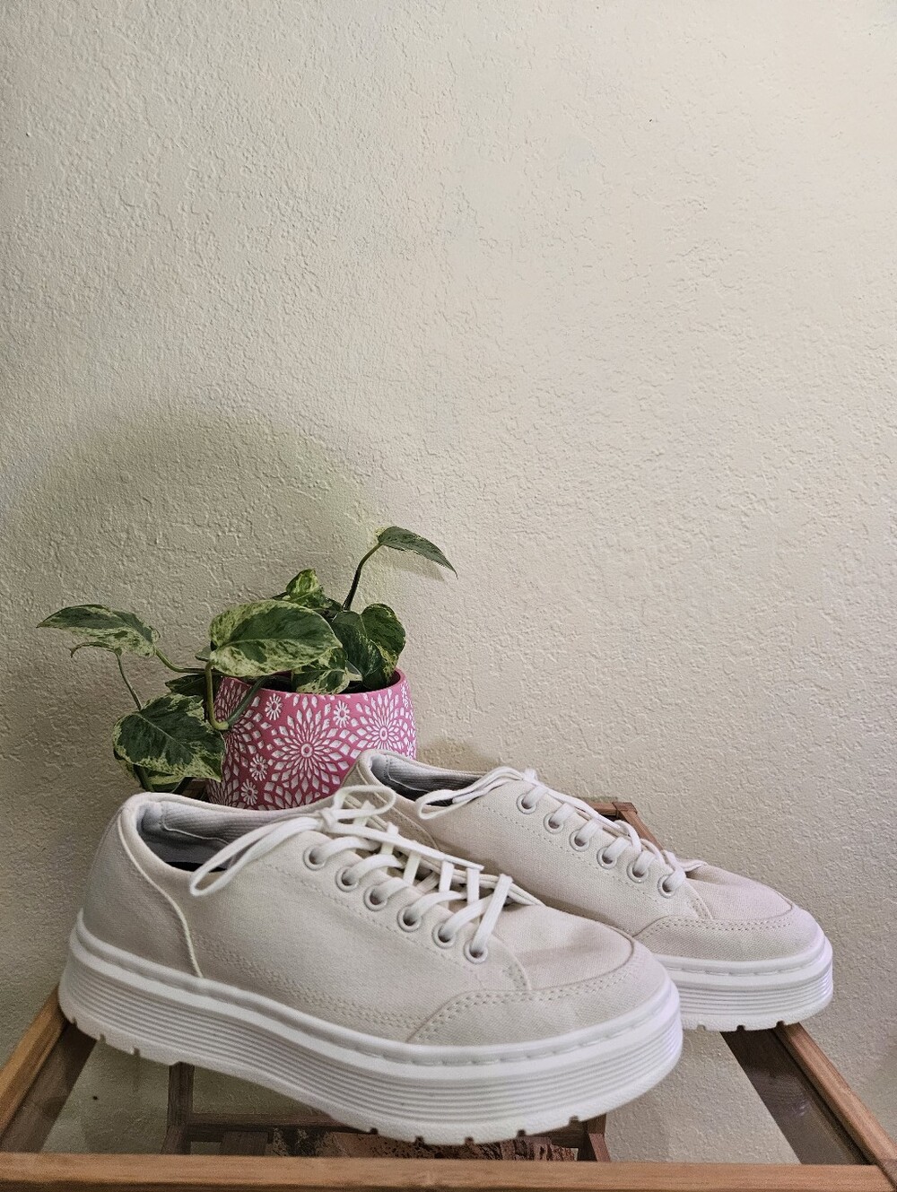 Dr. Martens Brookline Canvas Chunky Platform Off White Sneakers SZ 7